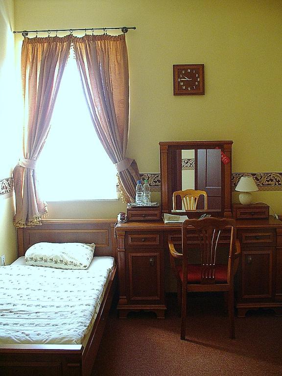 Hotel Regius Οπόλε Δωμάτιο φωτογραφία