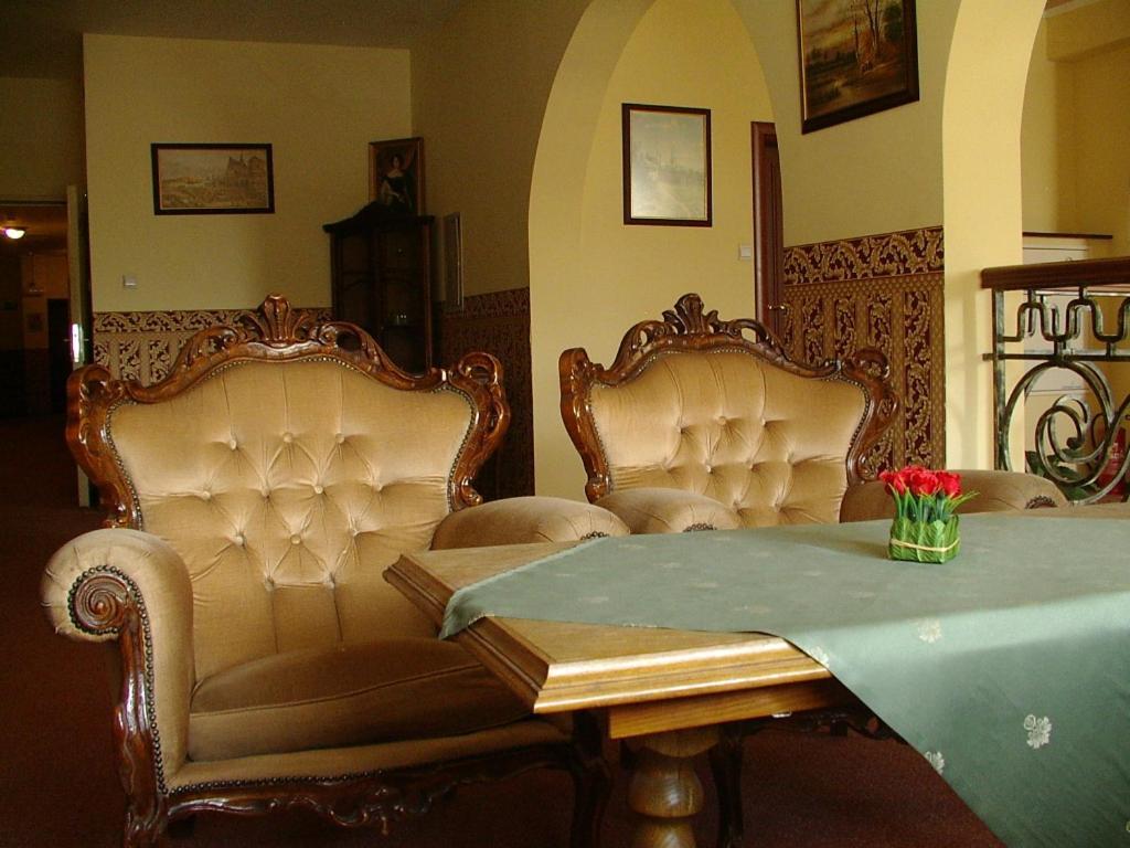Hotel Regius Οπόλε Εξωτερικό φωτογραφία