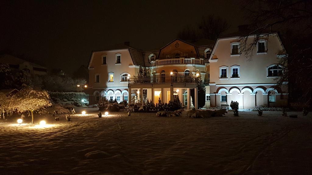 Hotel Regius Οπόλε Εξωτερικό φωτογραφία